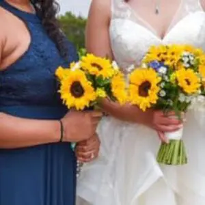 Bridal Bouquet And Bridesmaids Bouquets With Sunflowers